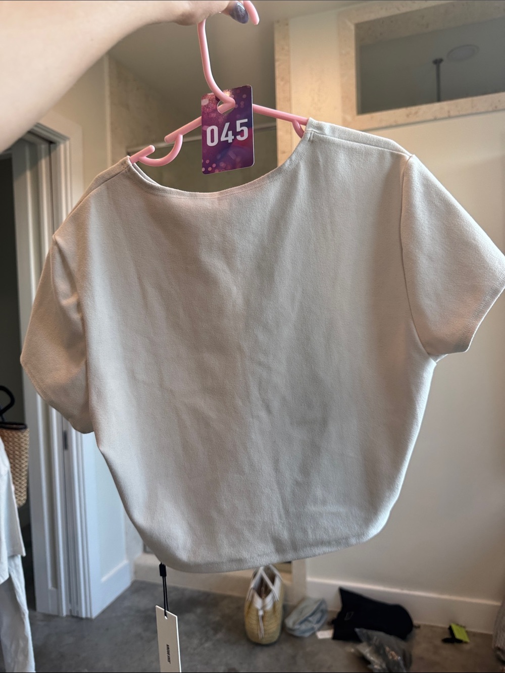 45. Joah Brown sueded Yuma Boxy Cropped Tee - Picture 2 of 2